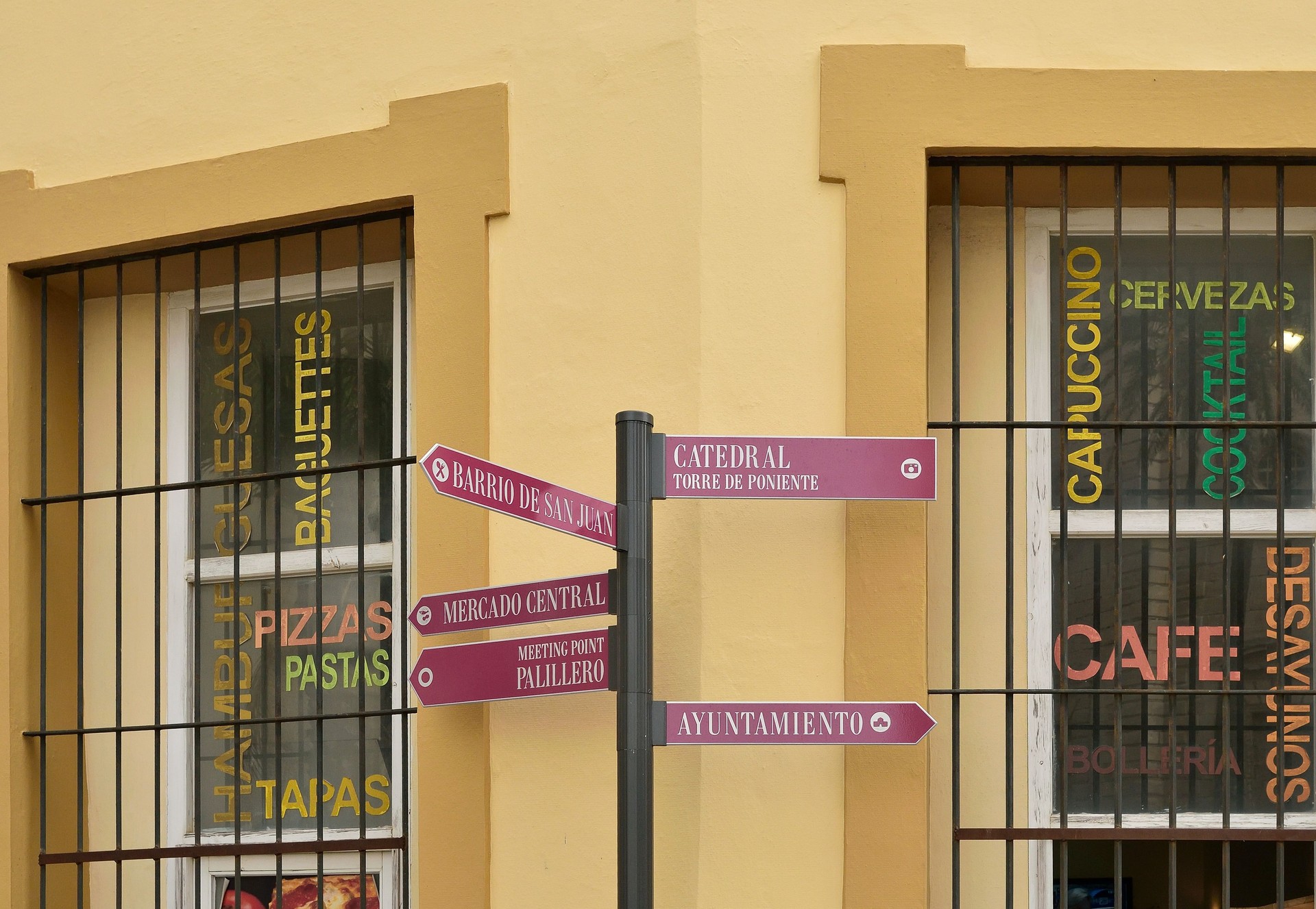 Carteles de la calle Casco Antiguo de Cádiz